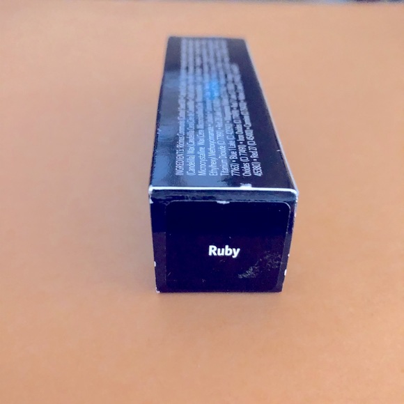 Bobbi Brown crushed lip color 💄 ruby - Picture 4 of 6